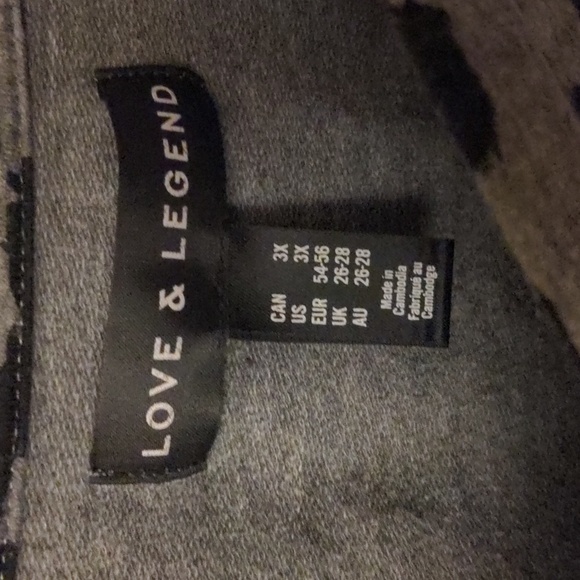 Love & Legend Plus Size 3X Animal Print Sweater W/ Pockets - Picture 3 of 15